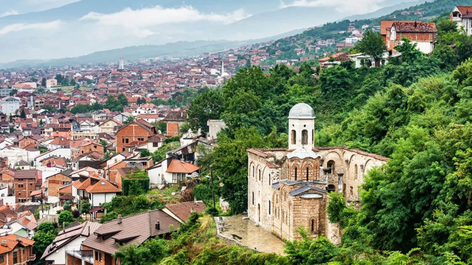 İzmir'den Kosovalı Elegant Balkanlar Pegasus Hava Yolları ile 7 Gece