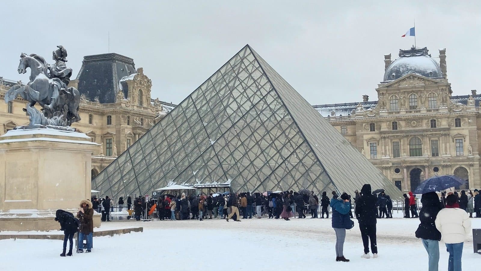 Yılbaşı Özel Paris, Brüksel ve Amsterdam Turu – THY ile İstanbul Çıkışlı