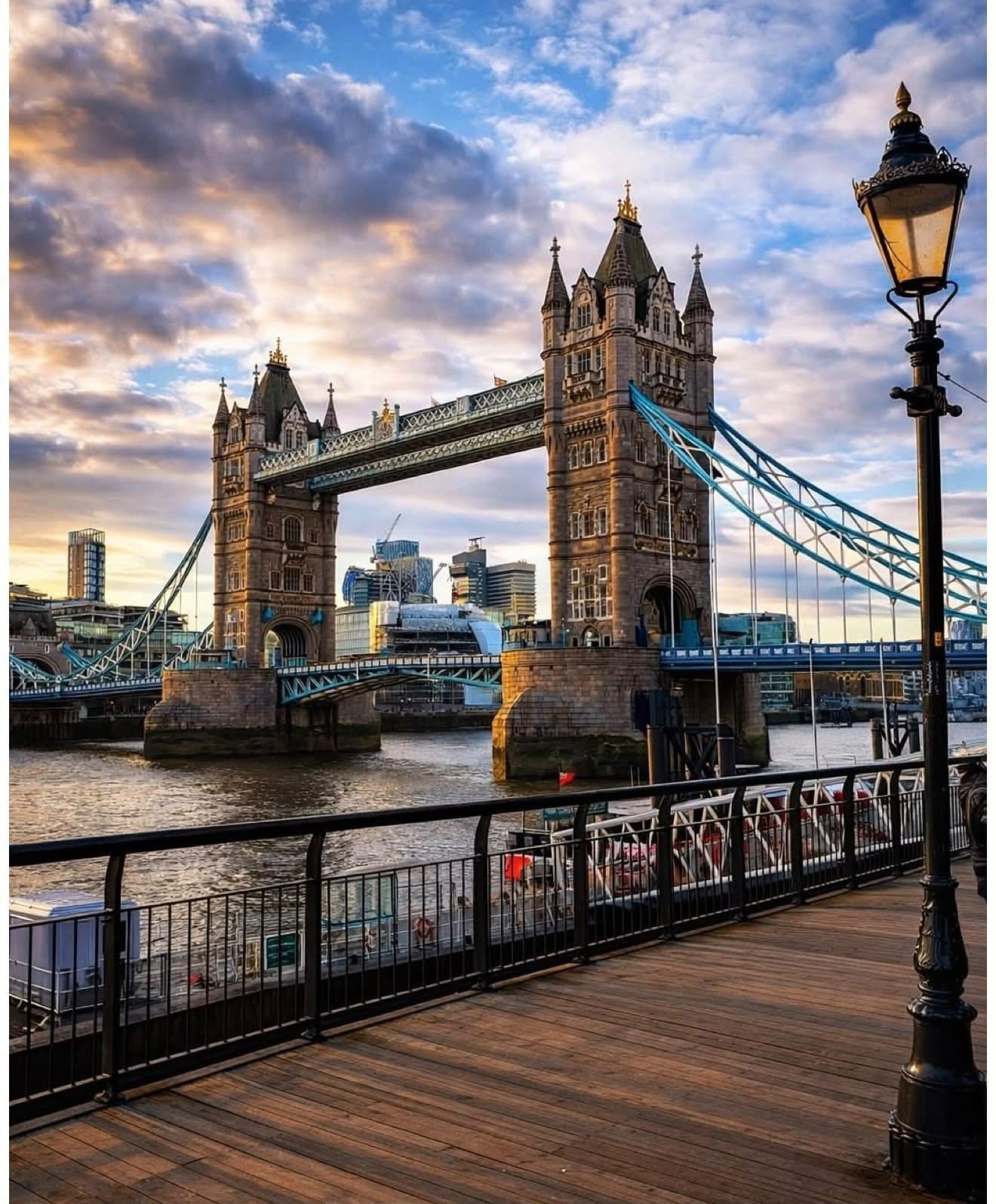 Kurban Bayramı Özel Amsterdam, Paris ve Londra Turu – THY ile İstanbul Çıkışlı